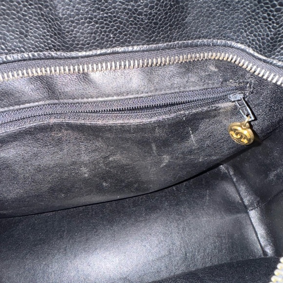 Chanel Caviar Skin Black Medallion Tote Shoulder Bag Large CC Logo - Picture 8 of 8